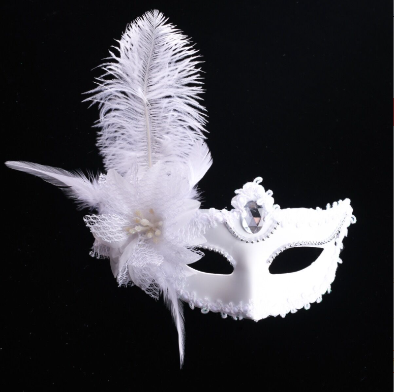 Elegant Costume Party Accessory Masquerade Mask with Feathers and Lace